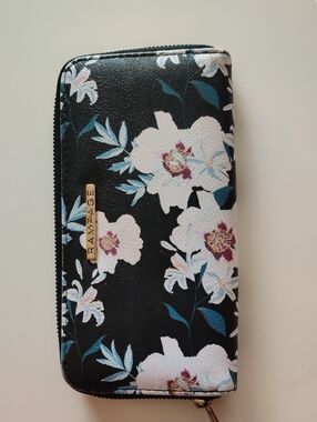 Rampage Floral Zip Around Wallet Clutch Black Blush Flowers Cottagecore